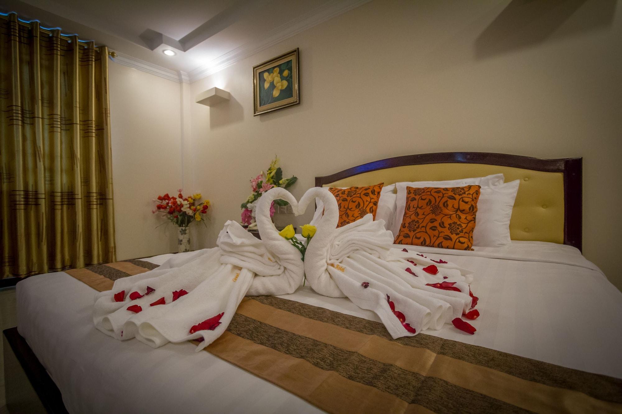 Good Luck Day Hotel & Apartment Phnom Penh Esterno foto
