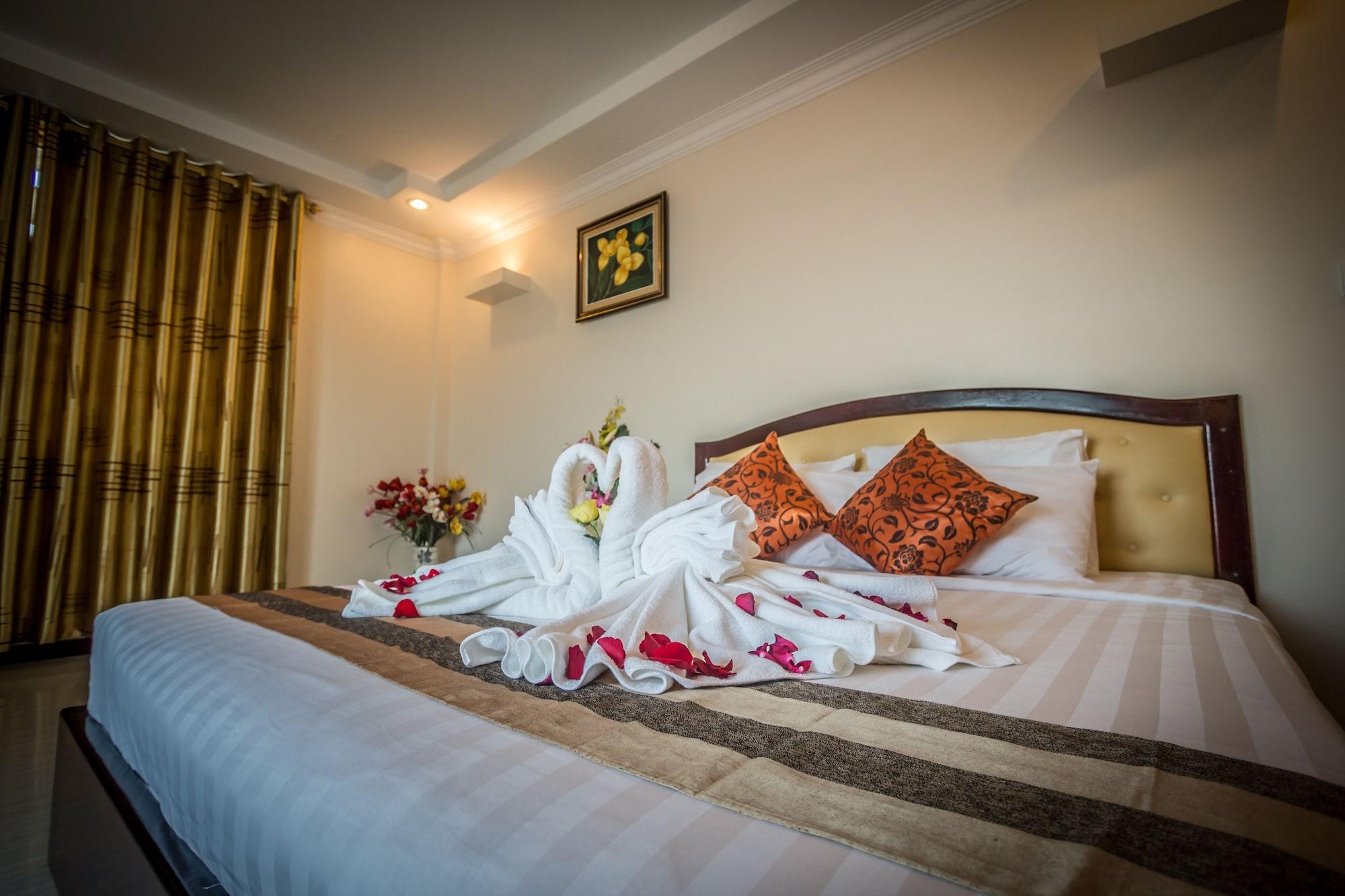 Good Luck Day Hotel & Apartment Phnom Penh Esterno foto