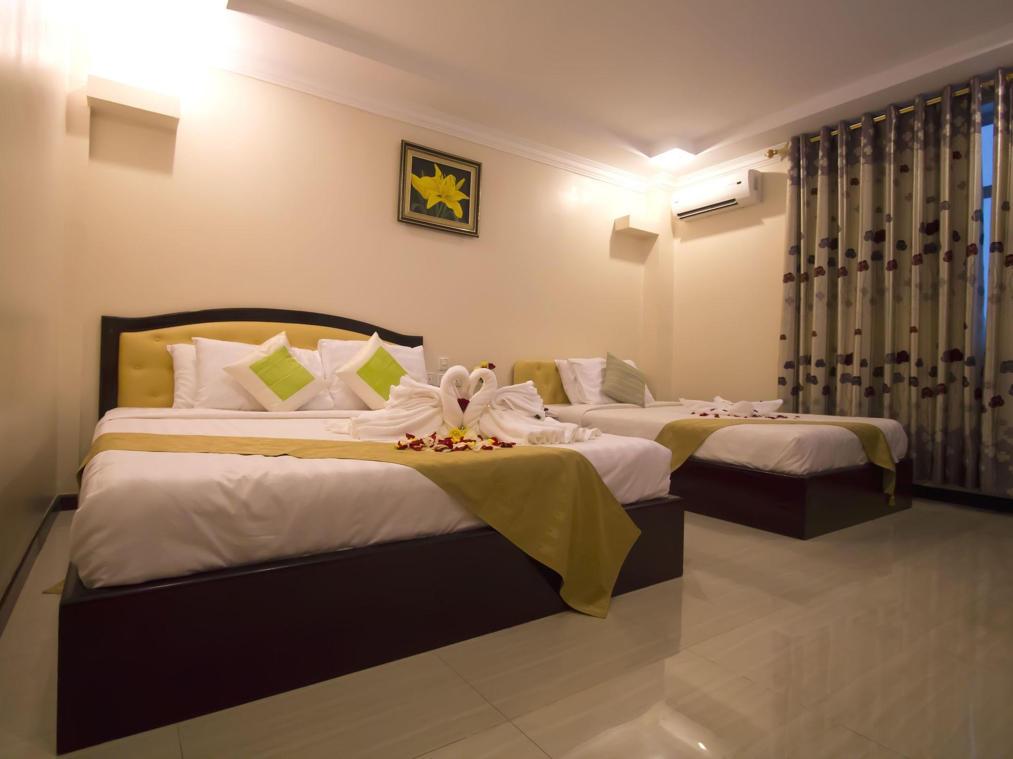 Good Luck Day Hotel & Apartment Phnom Penh Esterno foto