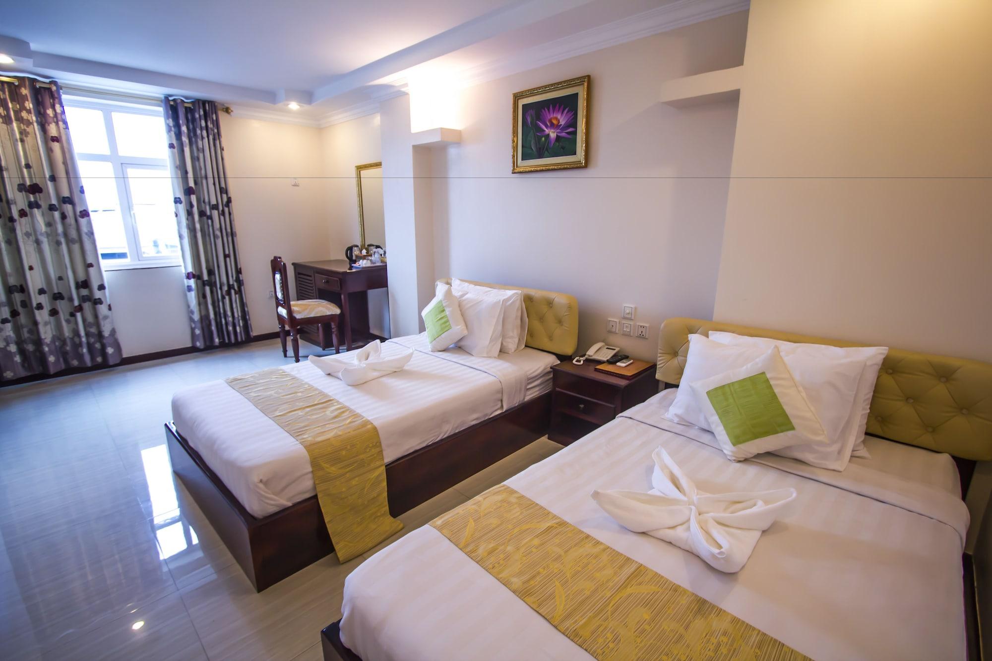 Good Luck Day Hotel & Apartment Phnom Penh Esterno foto