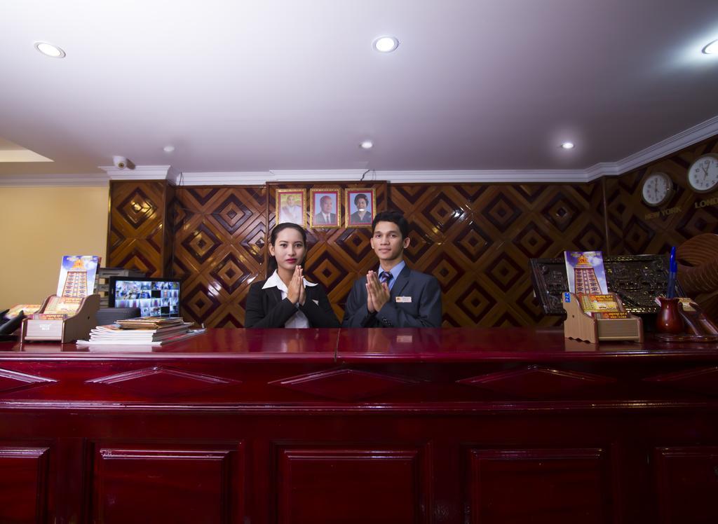 Good Luck Day Hotel & Apartment Phnom Penh Esterno foto