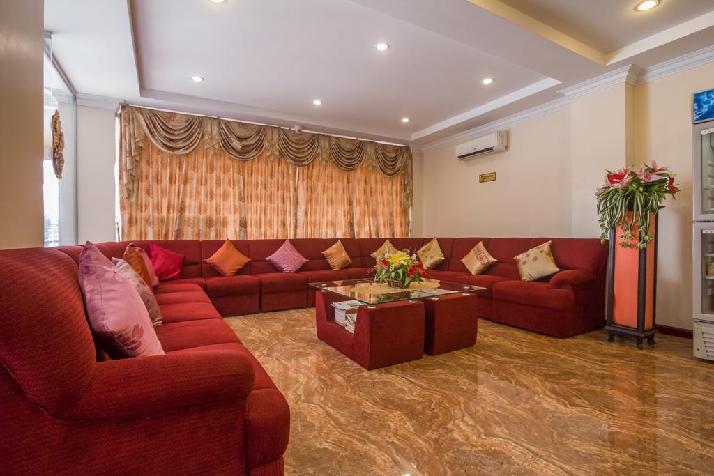 Good Luck Day Hotel & Apartment Phnom Penh Esterno foto
