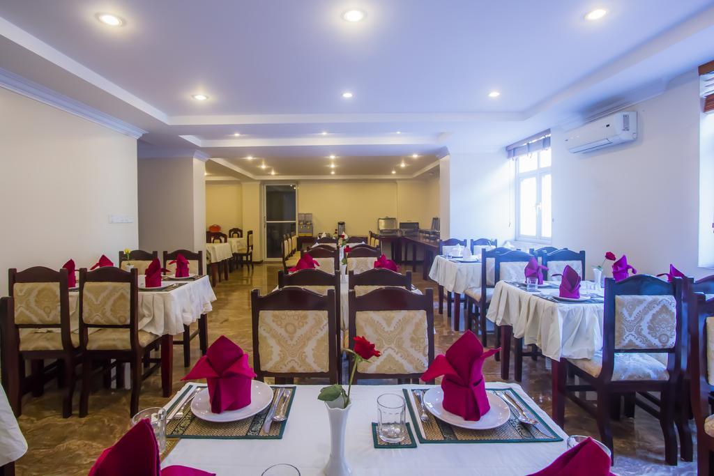Good Luck Day Hotel & Apartment Phnom Penh Esterno foto