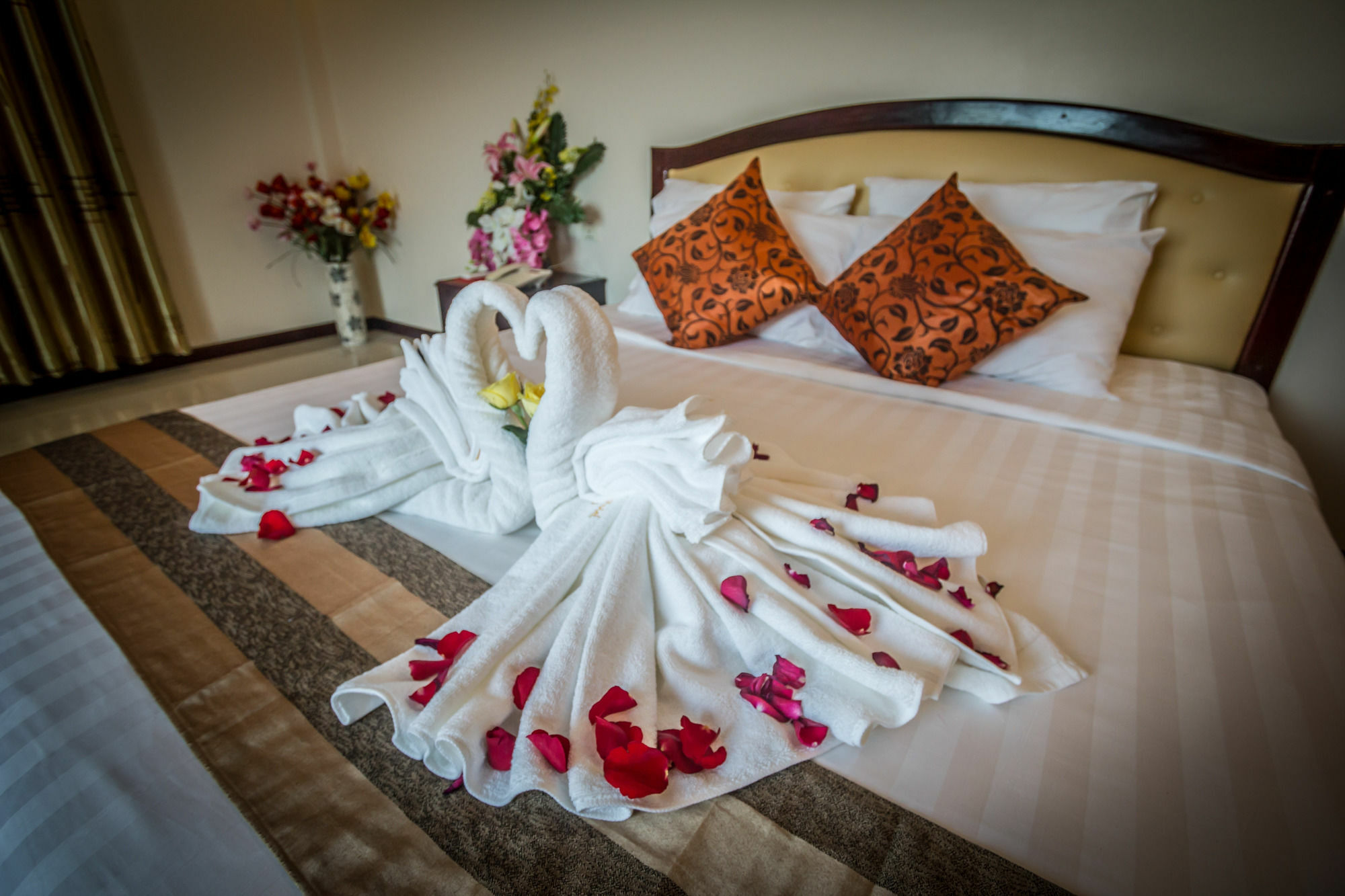 Good Luck Day Hotel & Apartment Phnom Penh Esterno foto