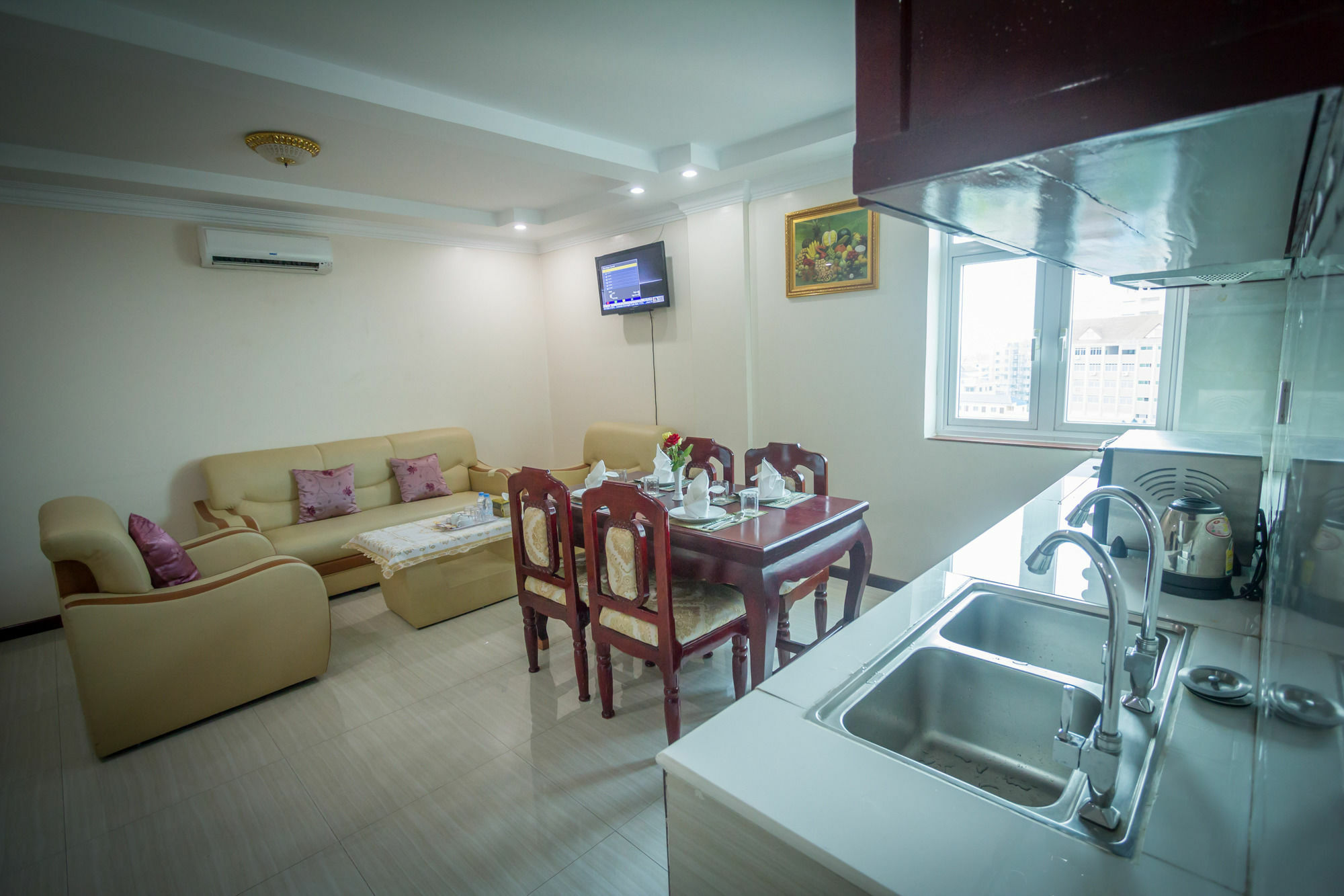 Good Luck Day Hotel & Apartment Phnom Penh Esterno foto